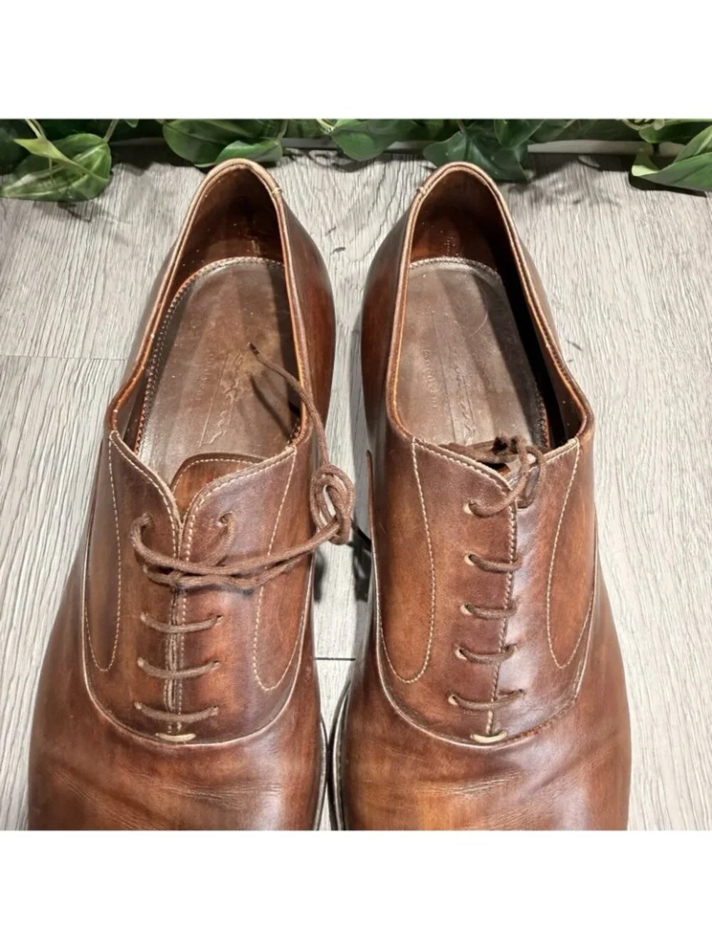 Santoni Men’s Polished Brown Leather Oxford Cap Toe Shoe Size 12